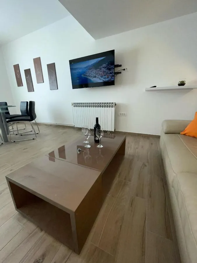 Apartman Varea Ližnjan 0*,  Kroatien